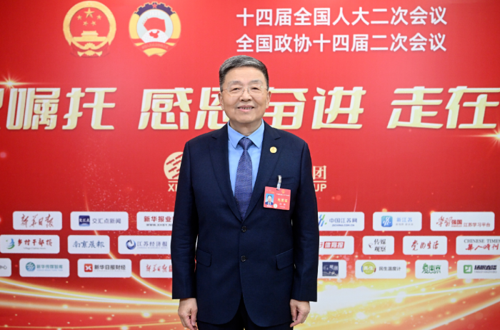 全国人大代表、中国工程院院士、美狮贵宾会董事长肖伟：开发中药“经典名方”，让“好方”变“好药”