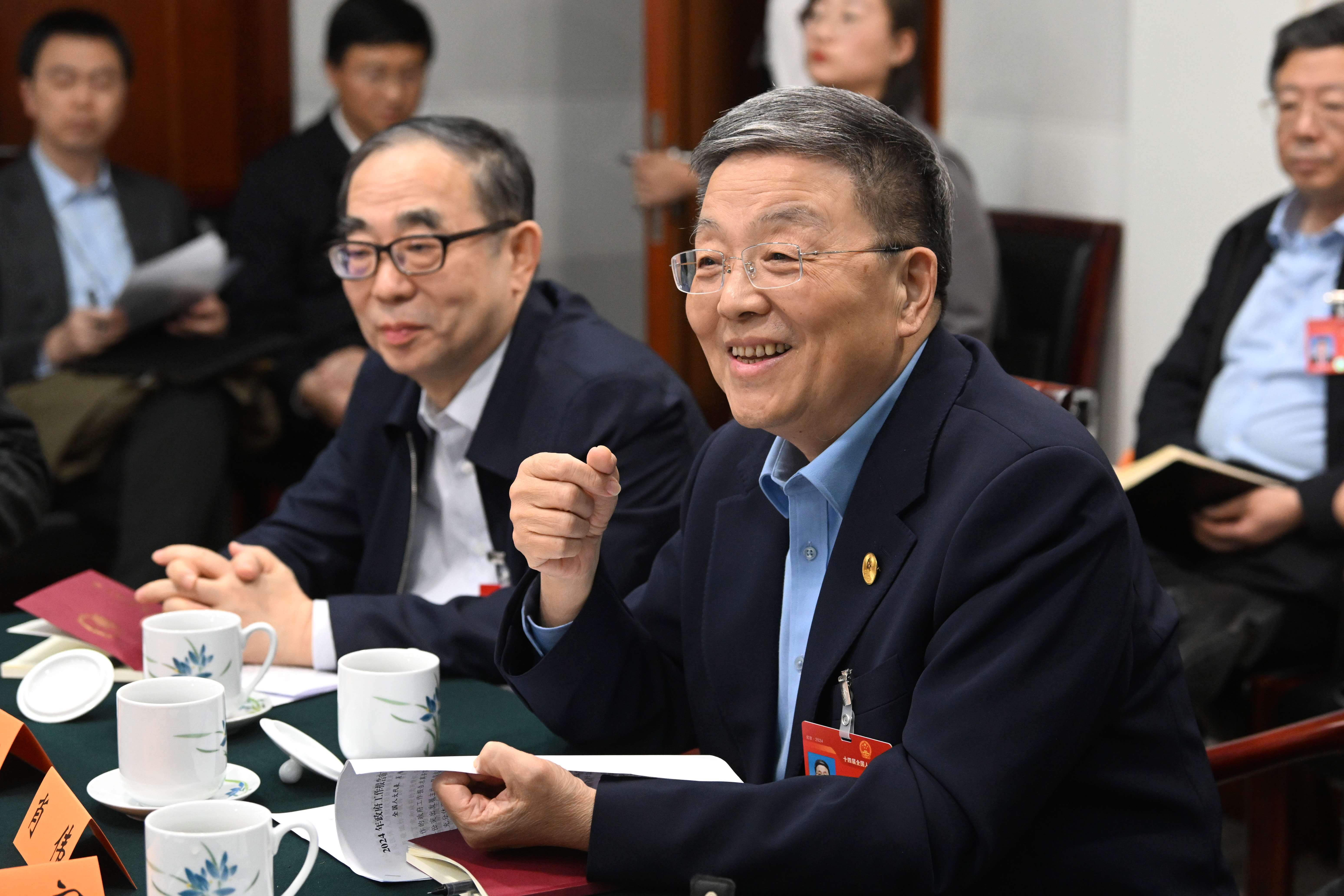 两会聚焦|中央级媒体新华社、新华网关注报道肖伟代表建议
